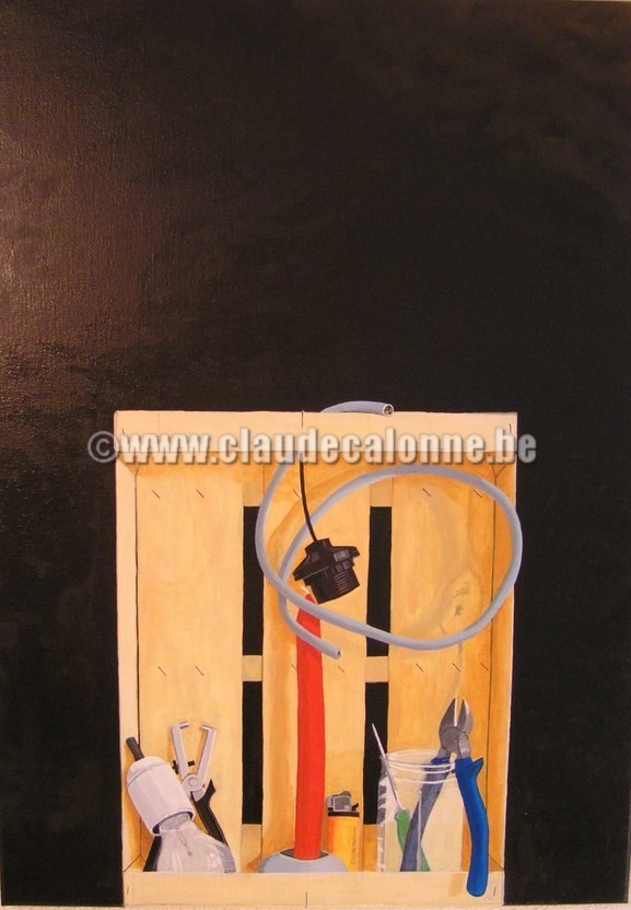 trompe l'oeil de chevalet, promesses de lux, lux, lumière, electricité,pince à dénuder,ampoule, pince coupante, briquet, bougie,cable électrique triphasé, caissette bois, socquet, 