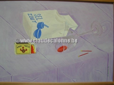 esprit de sel, sel, allumettes verre de vin rouge, nappe mauve,